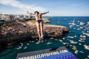 Red Bull Cliff Diving 2017