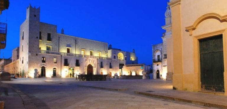Il borgo di Specchia per le tue vacanze nel Salento