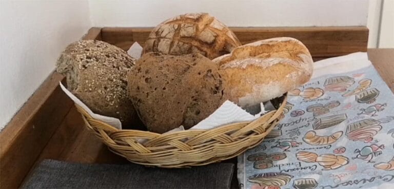 Mangiare pane congelato fa male oppure no?