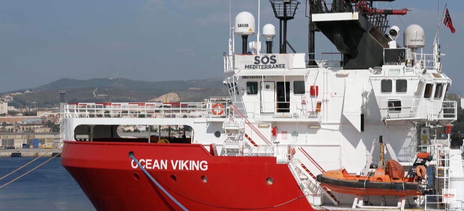 Taranto designato come porto sicuro per i naufraghi della Ocean Viking