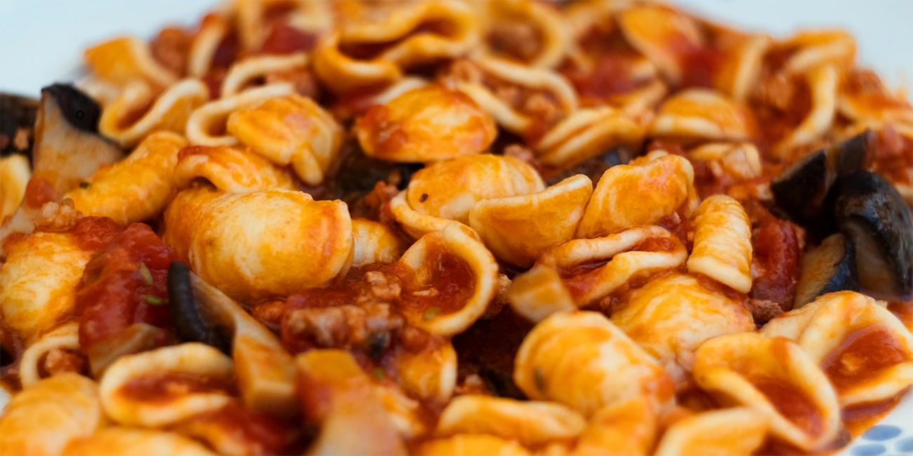 orecchiette salsicce e funghi pugliese