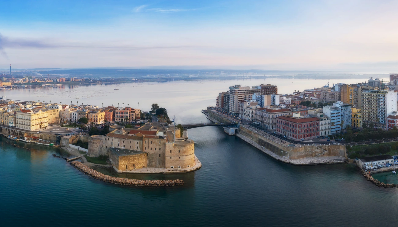 ponte girevole di Taranto