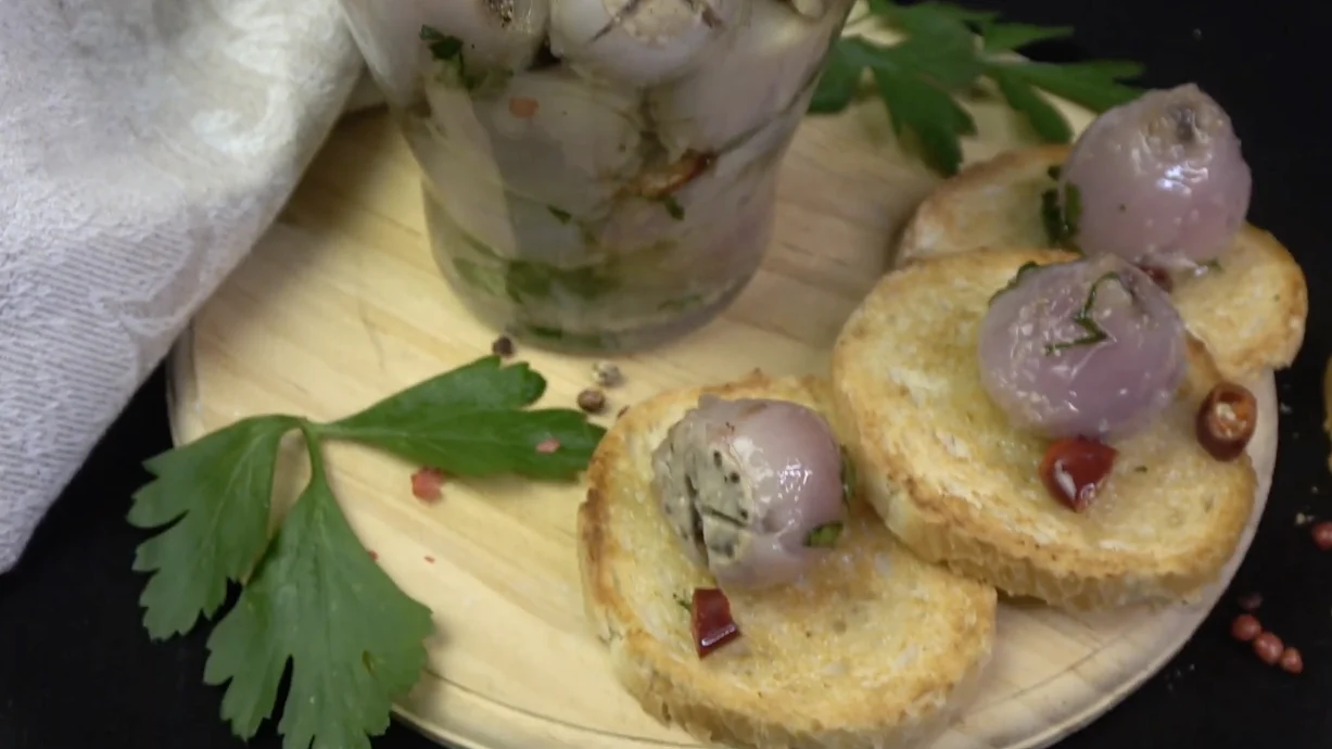 lampascioni sott'olio con pane