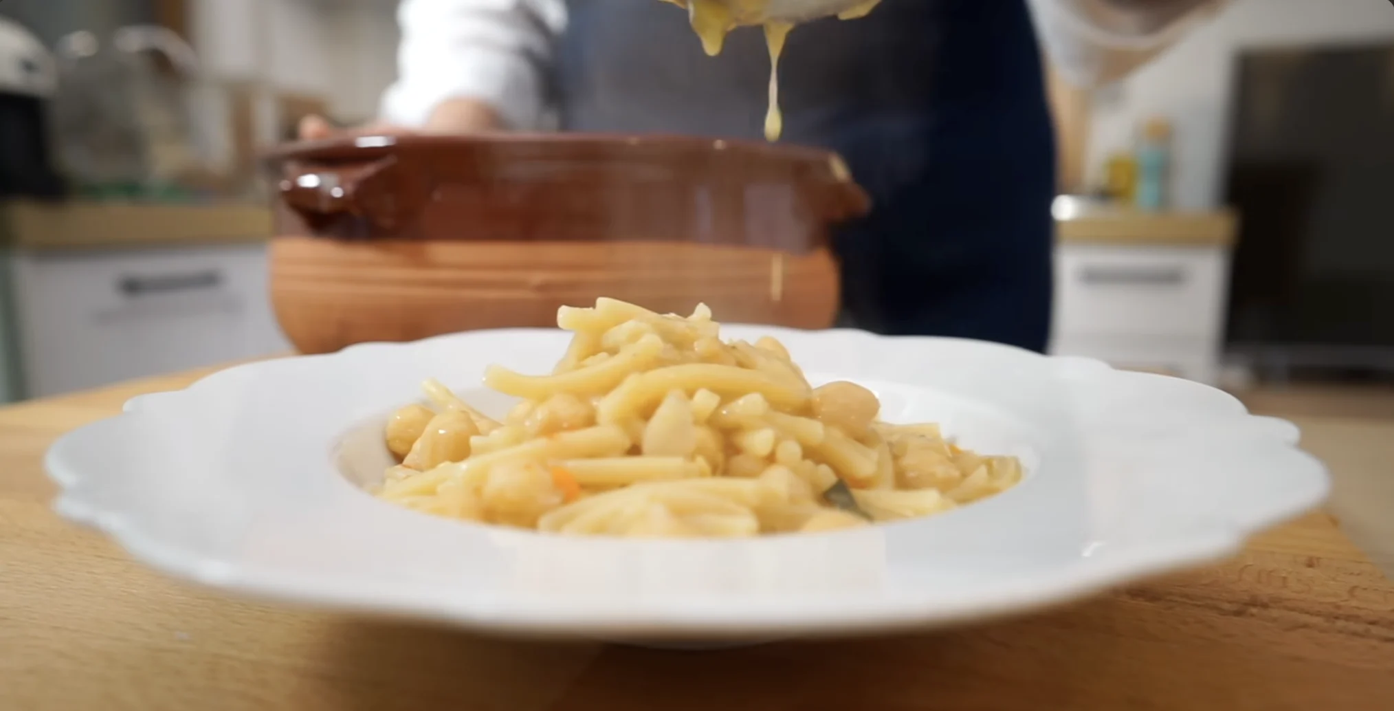 Pasta e ceci pugliese